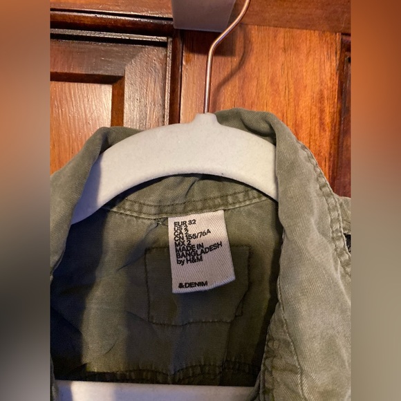 H&M Olive Green Black Lace Button Down Shirt Long Sleeve Top Soft Suede Touch 2 - Picture 3 of 9